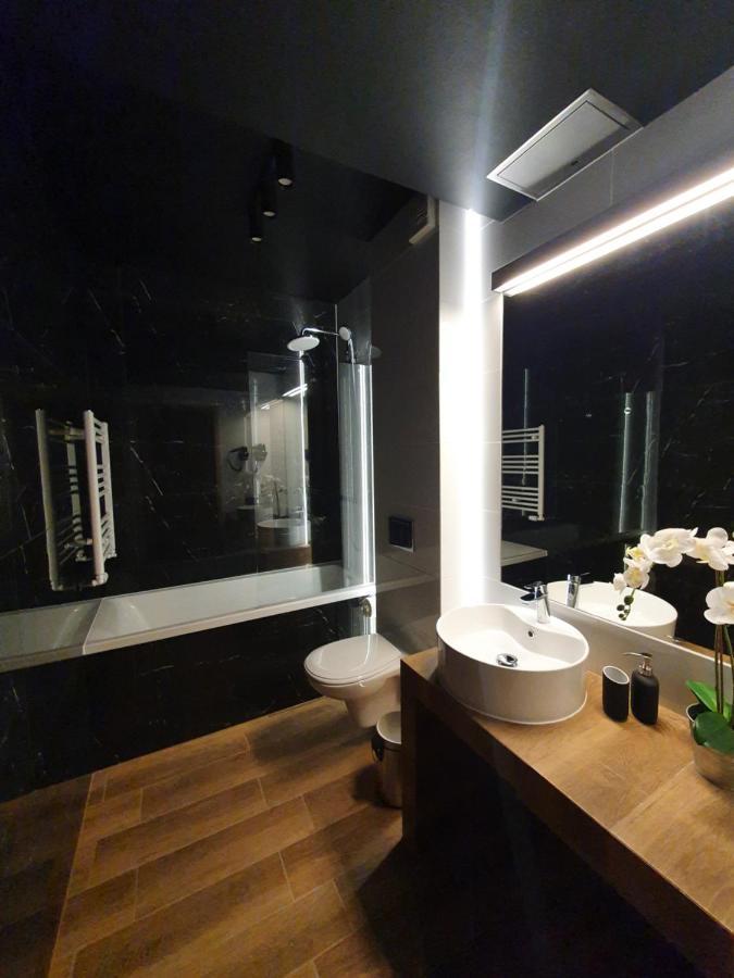 Apartament 15 Piętro Nowe Tysiąclecie, Osiedle Tysiąclecia, *